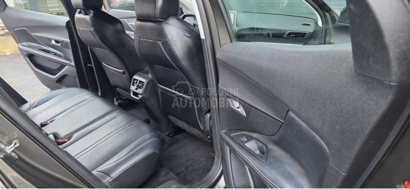 Peugeot 3008 1.2 Allure