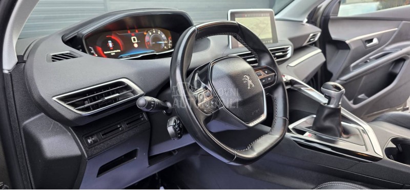 Peugeot 3008 1.2 Allure