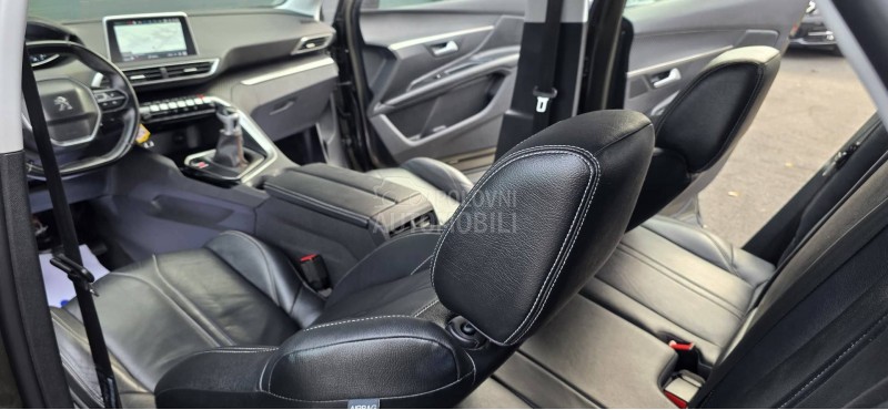 Peugeot 3008 1.2 Allure