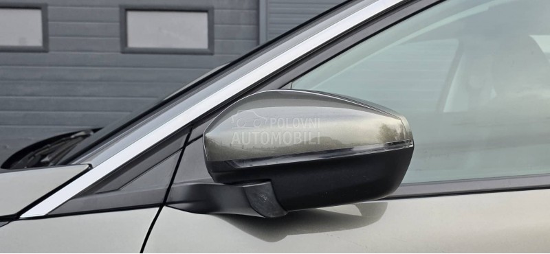 Peugeot 3008 1.2 Allure