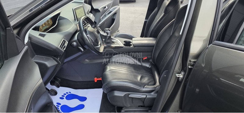 Peugeot 3008 1.2 Allure