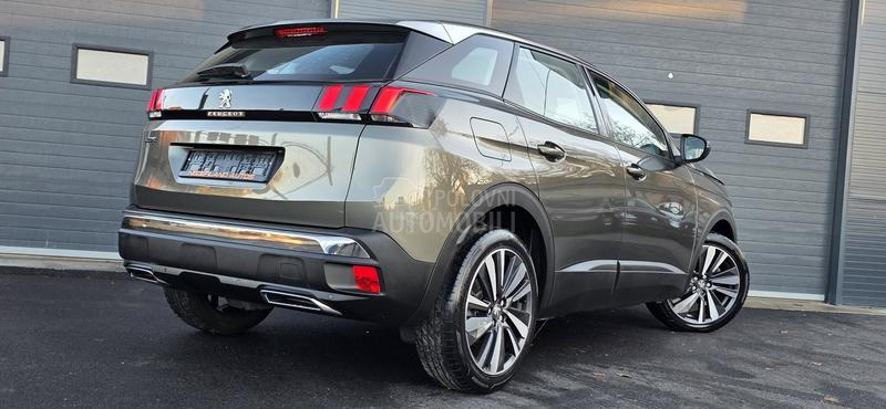 Peugeot 3008 1.2 Allure