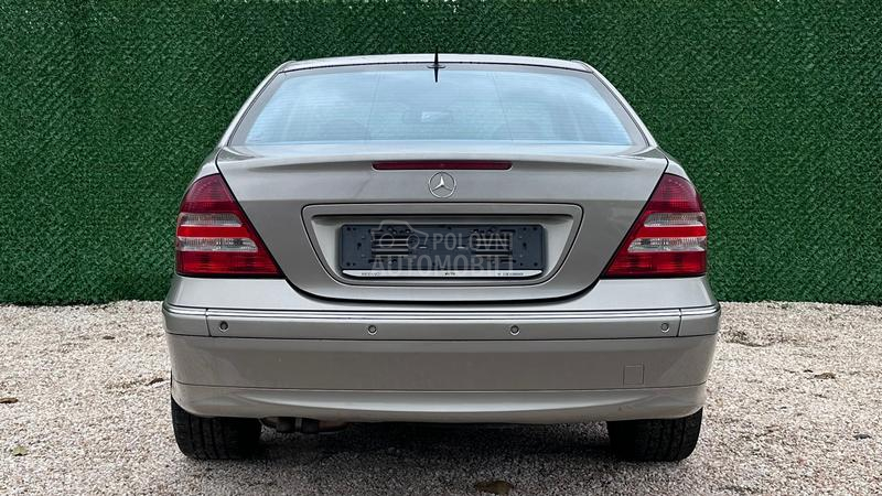 Mercedes Benz C 220 