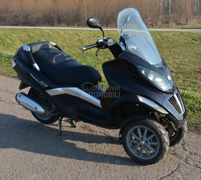Piaggio MP3