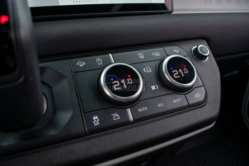 Land Rover Defender 90  P300