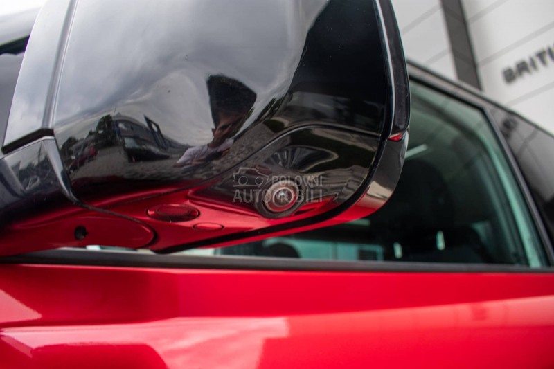 Land Rover Defender 90  P300