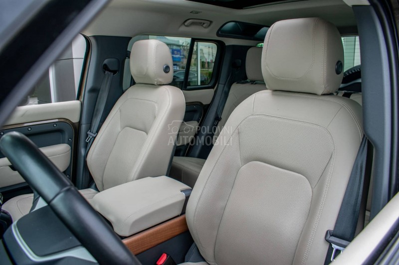 Land Rover Defender SE 250