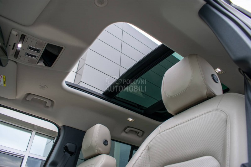 Land Rover Defender SE 250