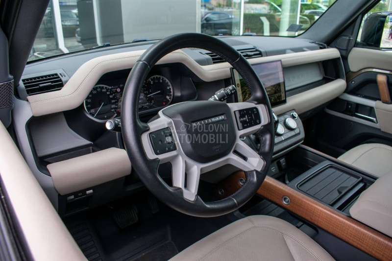 Land Rover Defender SE 250