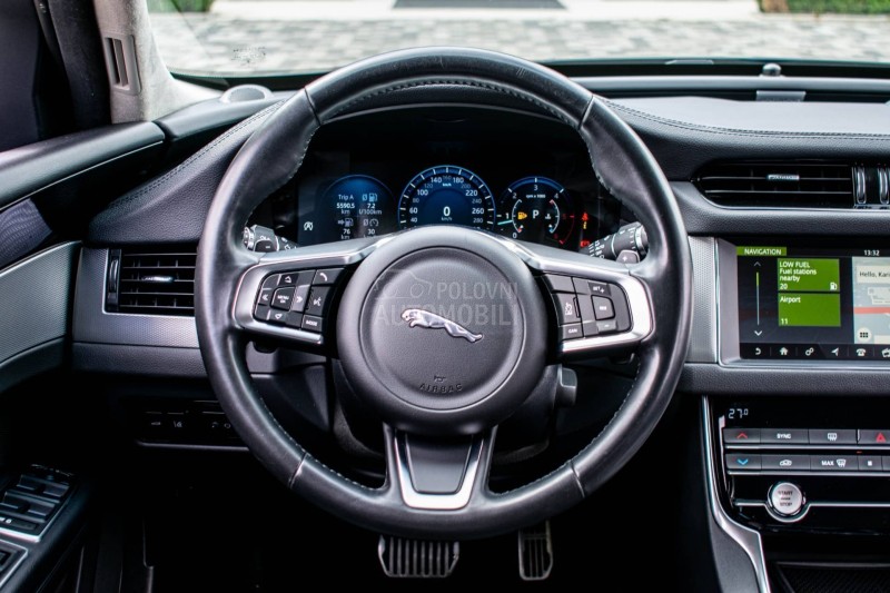 Jaguar XF 20d AWD