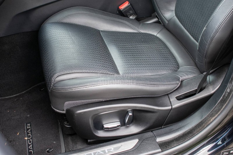 Jaguar XF 20d AWD