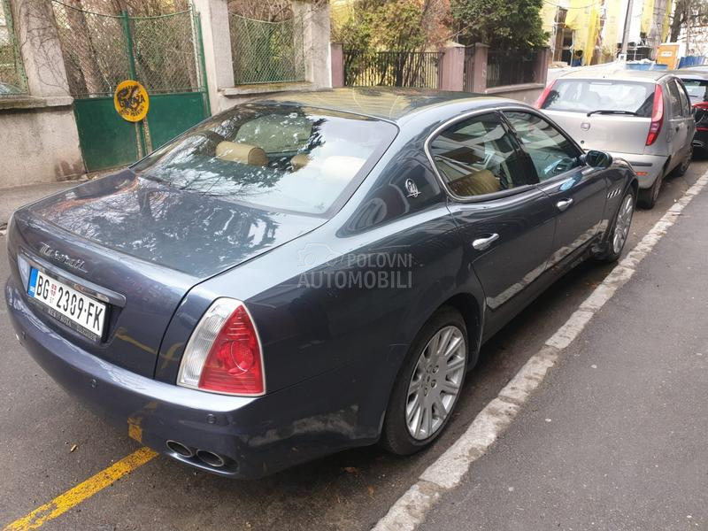 Maserati Quattroporte 