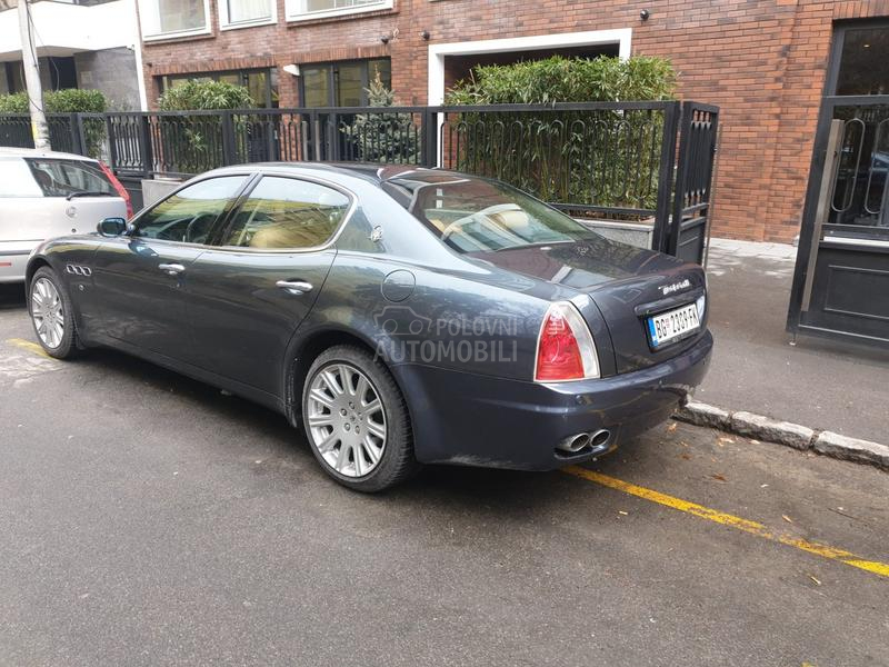 Maserati Quattroporte 