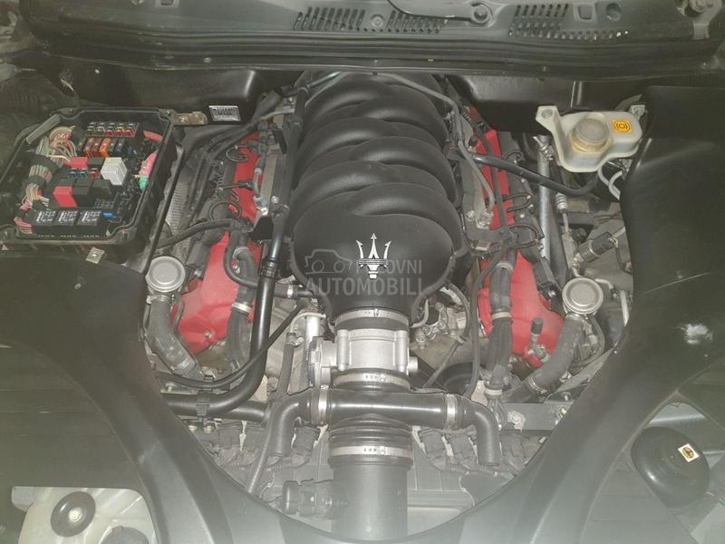 Maserati Quattroporte 