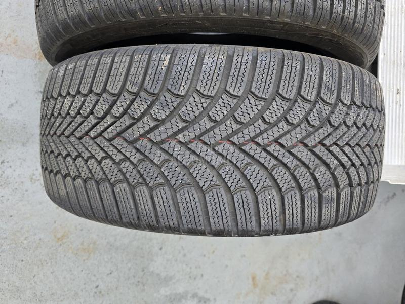 Bridgestone 255/40 R21 Zimska