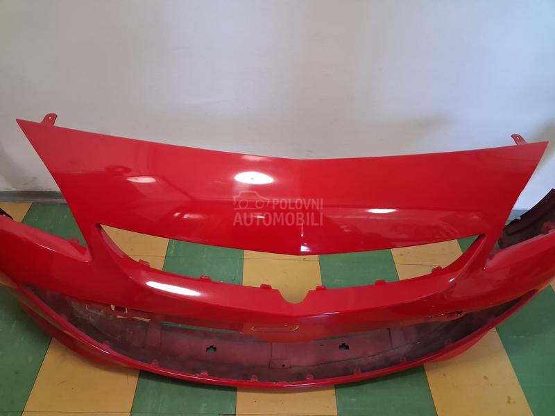 Prednji branik RISTAJL crveni