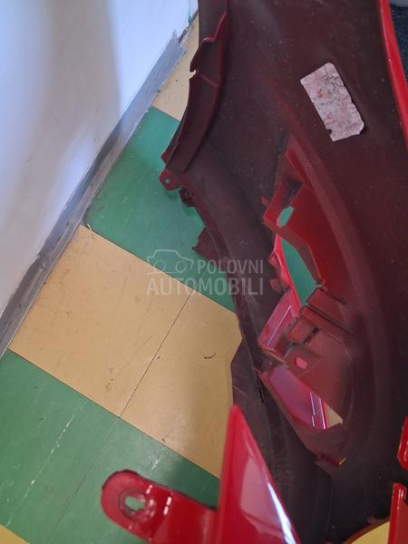 Prednji branik RISTAJL crveni