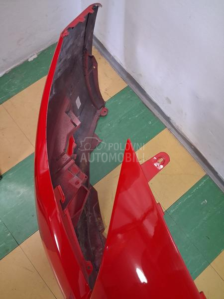 Prednji branik RISTAJL crveni