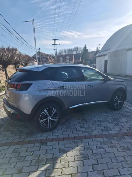 Peugeot 3008 1.5 ALLURE
