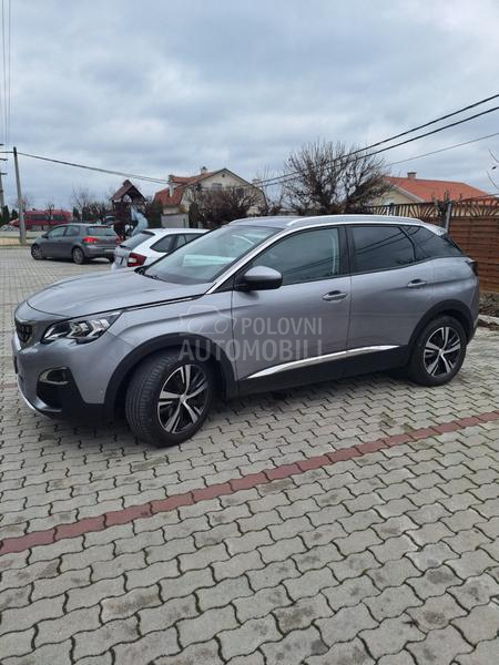 Peugeot 3008 1.5 ALLURE