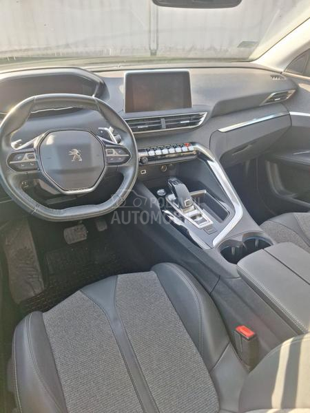 Peugeot 3008 1.5 ALLURE