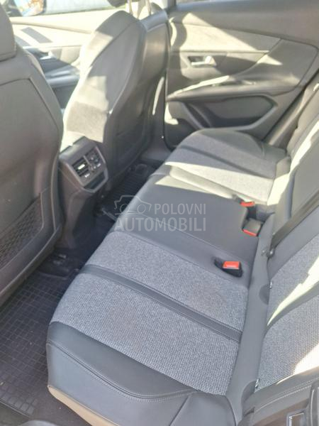 Peugeot 3008 1.5 ALLURE