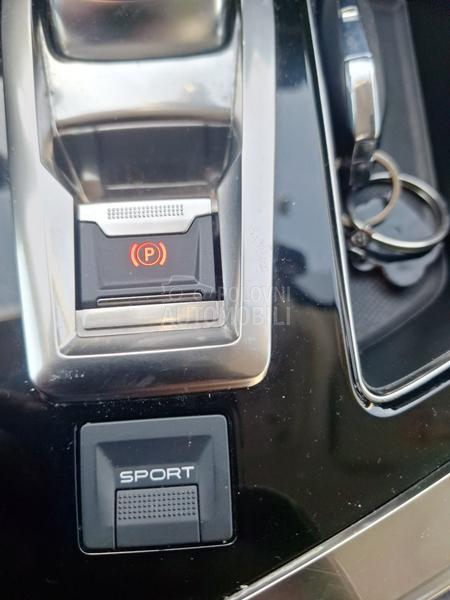 Peugeot 3008 1.5 ALLURE