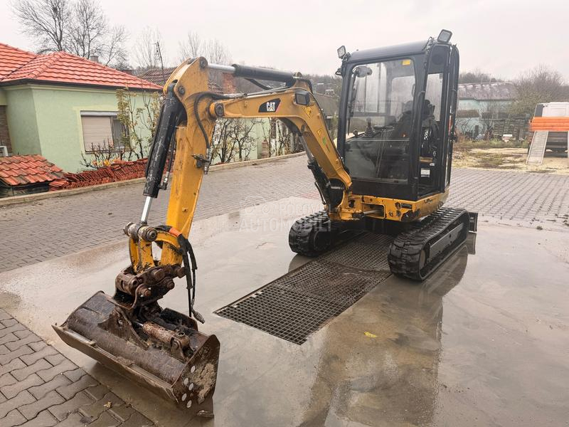 CAT 302.7