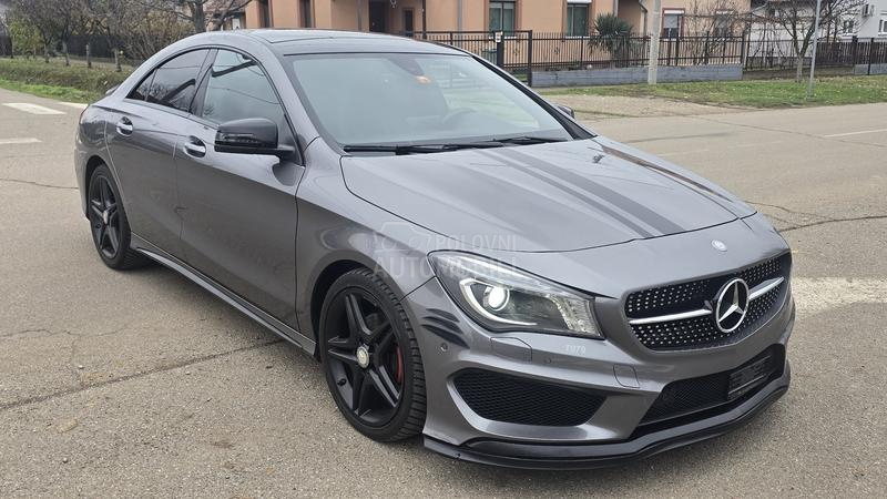 Mercedes Benz CLA 180 AMG LINE