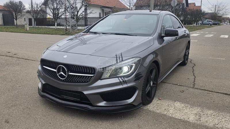 Mercedes Benz CLA 180 AMG LINE