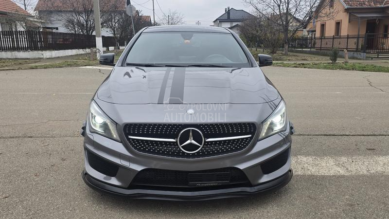 Mercedes Benz CLA 180 AMG LINE