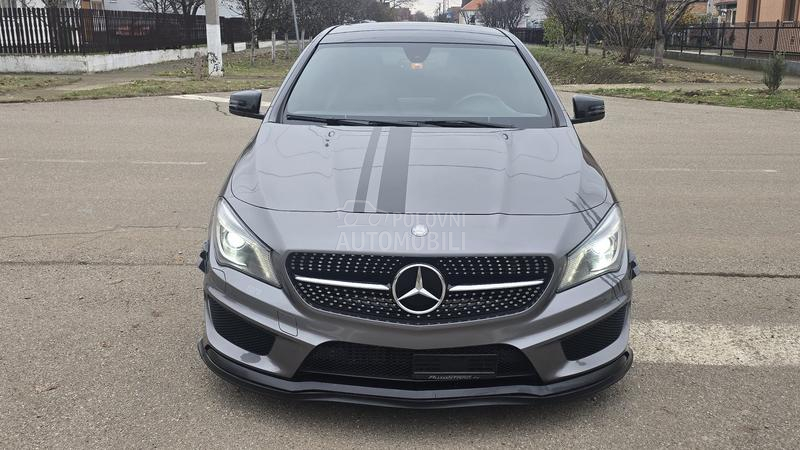 Mercedes Benz CLA 180 AMG LINE