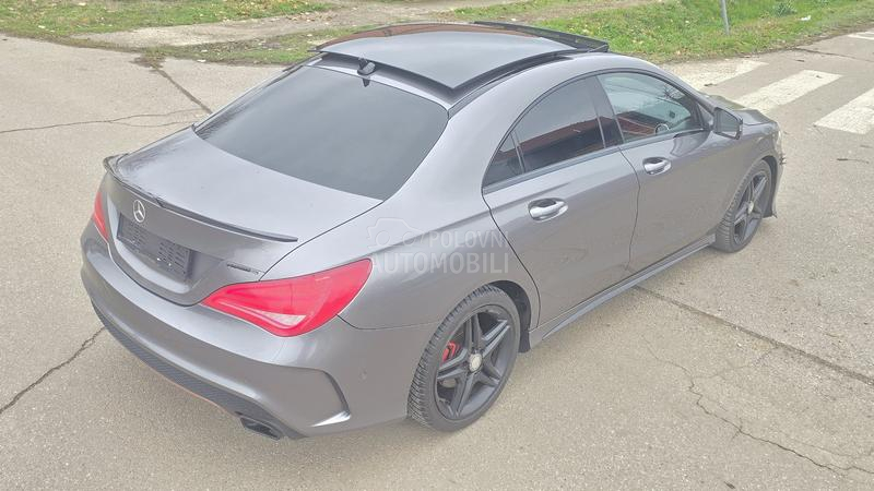 Mercedes Benz CLA 180 AMG LINE
