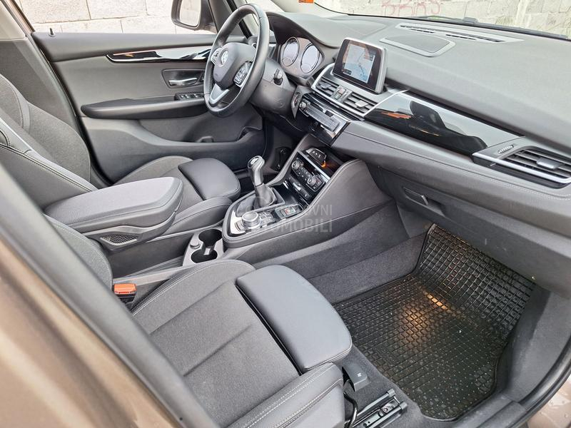 BMW 216 216 GRAND TOURER