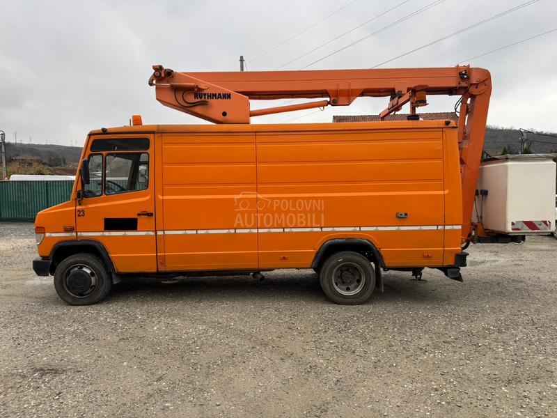 Mercedes Benz VARIO 814 D