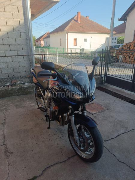 Yamaha Fazer 600