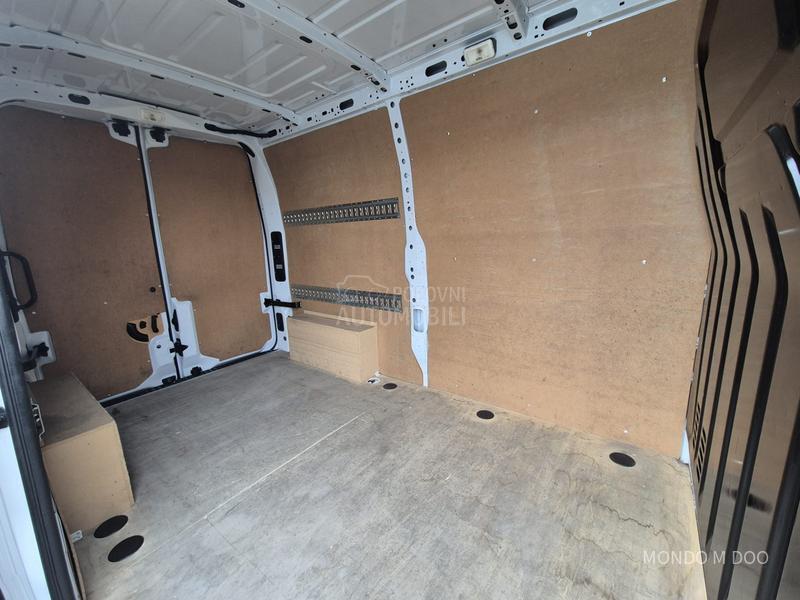 Renault Master 2.3dci L2H2