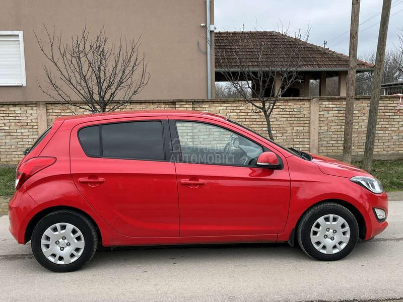 Hyundai i20 1.2Ben TOOP
