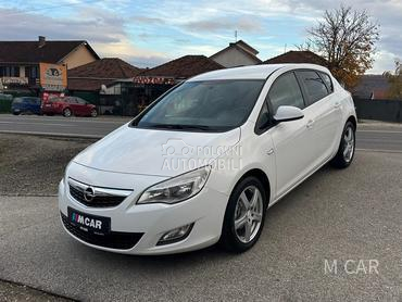 Opel Astra J 1.4 obican  N O V