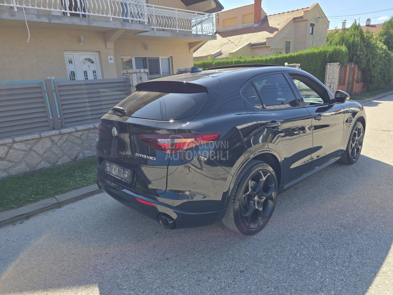 Alfa Romeo Stelvio Q4 ESTREMA