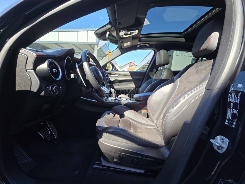 Alfa Romeo Stelvio Q4 ESTREMA