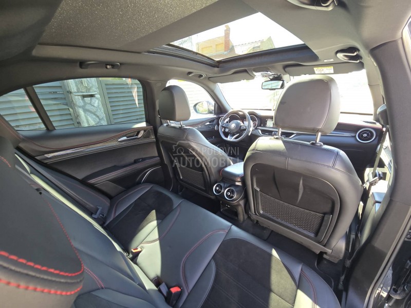 Alfa Romeo Stelvio Q4 ESTREMA