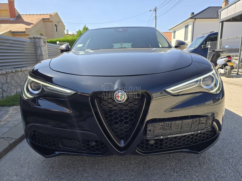 Alfa Romeo Stelvio Q4 ESTREMA