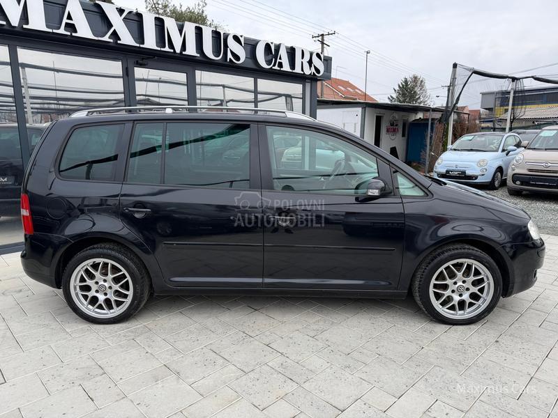 Volkswagen Touran 2.0 TDI 7 SEDISTA