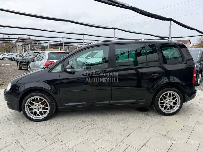 Volkswagen Touran 2.0 TDI 7 SEDISTA