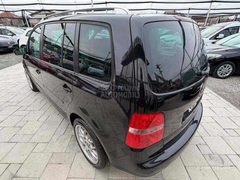Volkswagen Touran 2.0 TDI 7 SEDISTA