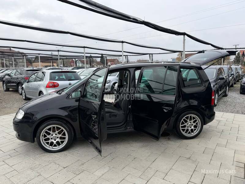 Volkswagen Touran 2.0 TDI 7 SEDISTA