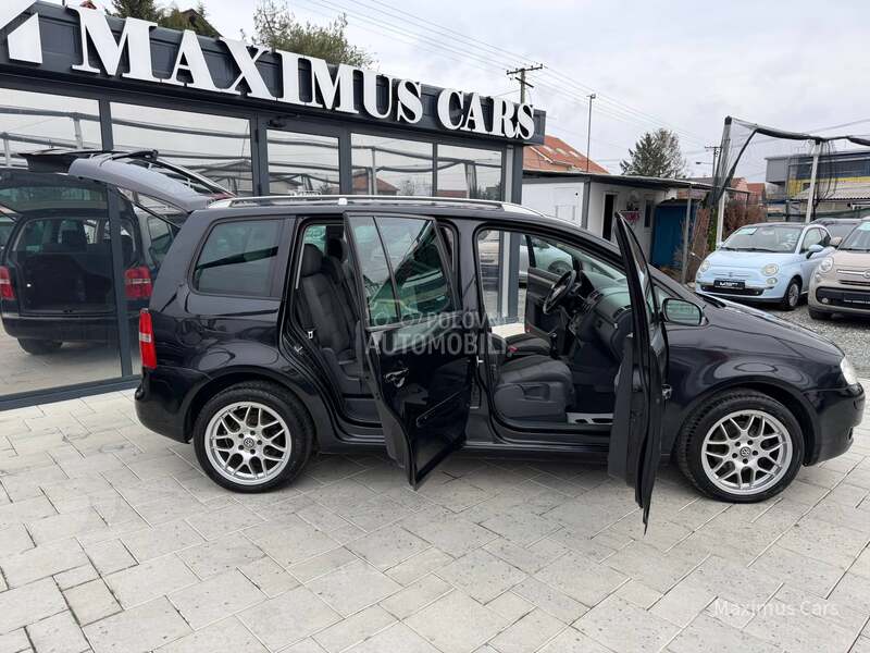 Volkswagen Touran 2.0 TDI 7 SEDISTA