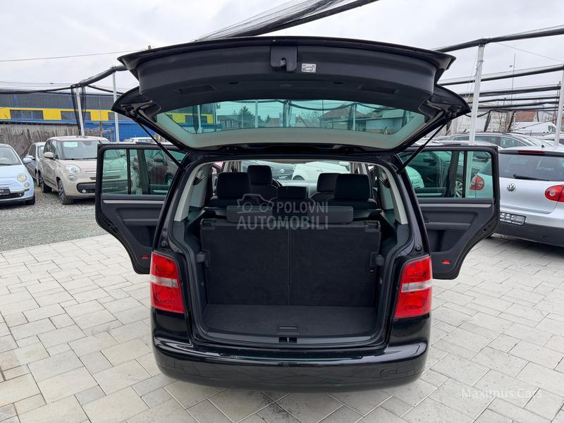 Volkswagen Touran 2.0 TDI 7 SEDISTA