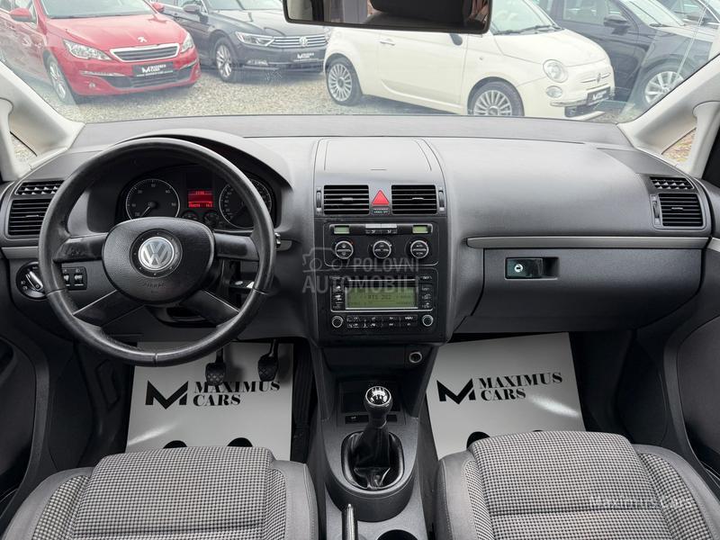 Volkswagen Touran 2.0 TDI 7 SEDISTA